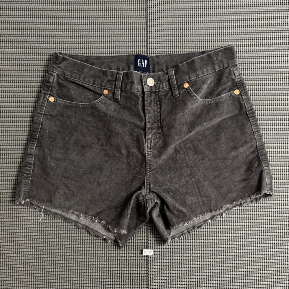 GAP Women Charcoal Gray Corduroy Cut Off Shorts Frayed Hem Size 4